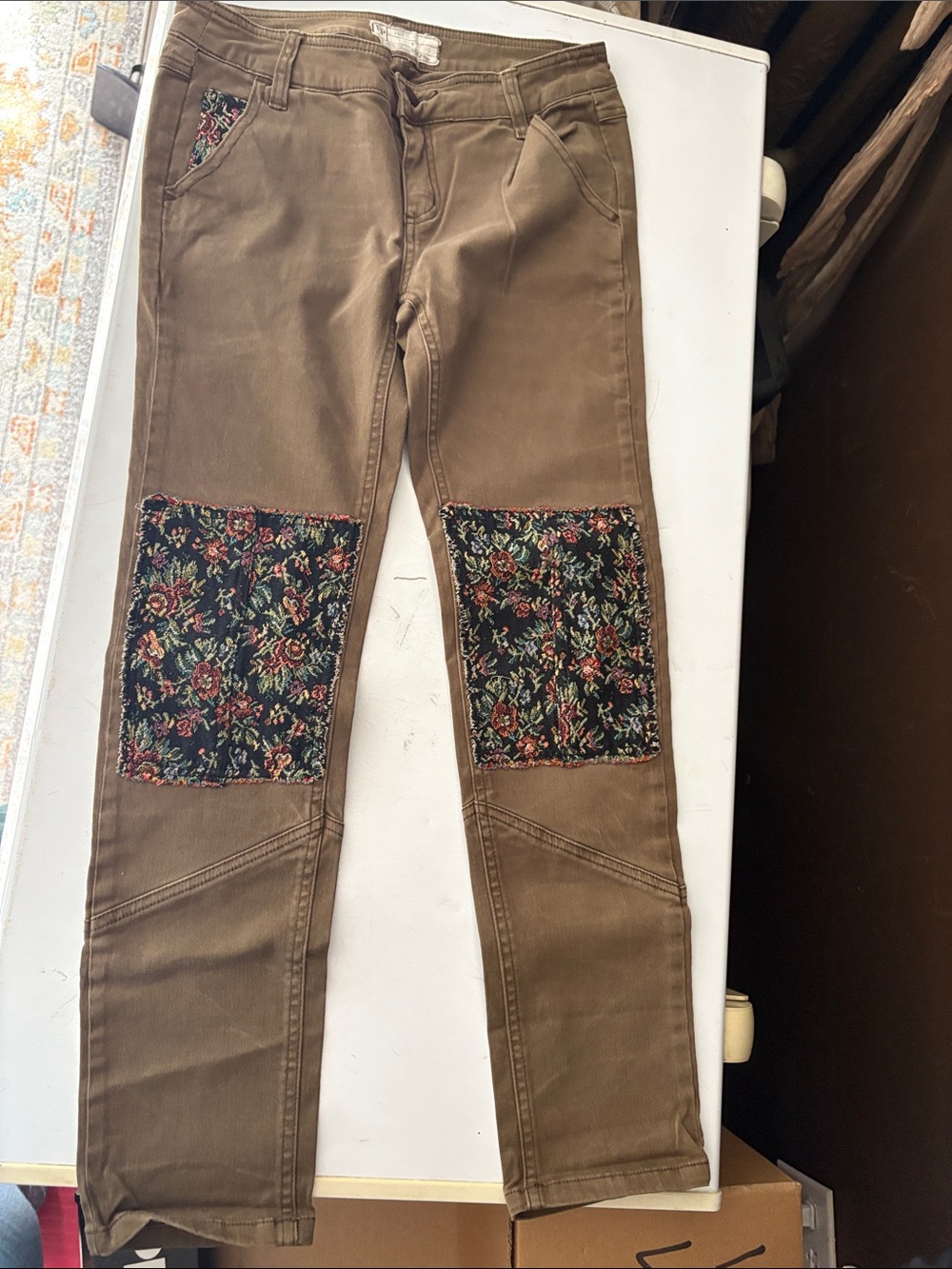 Woman’s Free People army Green Patchwork Knee Detail Pants